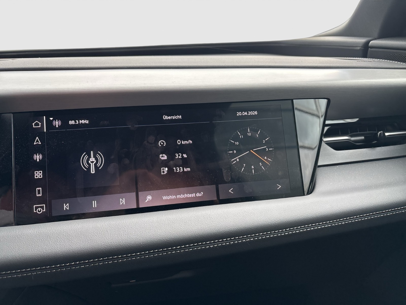Audi Q6 e-tron quattro S LINE TECHPRO SPORTSOUND 21"