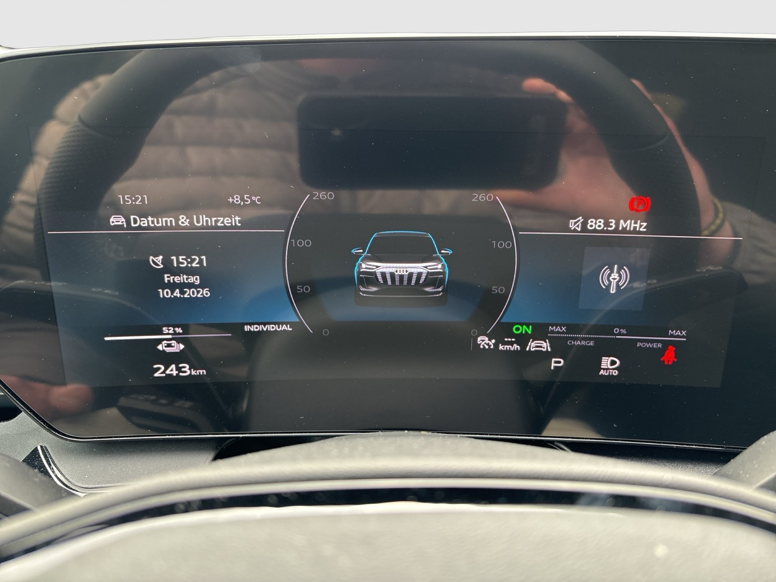 Audi Q6 e-tron quattro S LINE TECHPRO SPORTSOUND 21"
