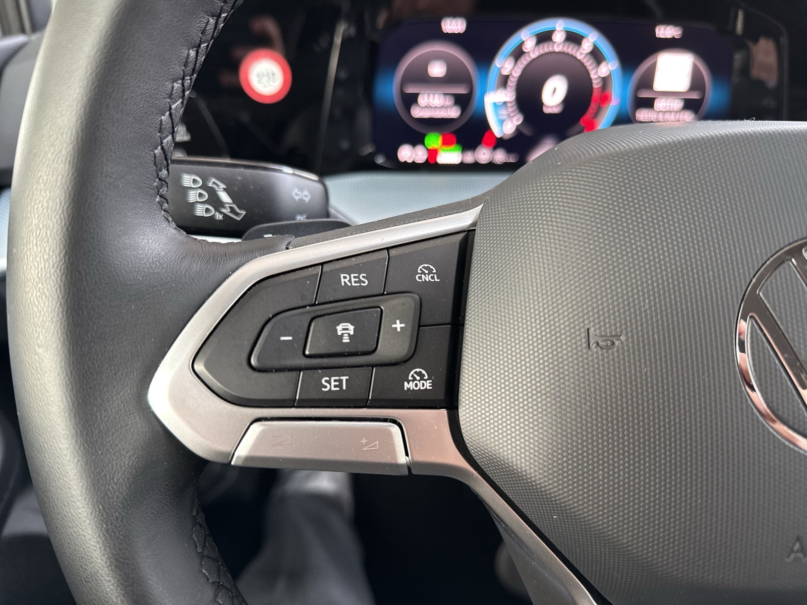 Volkswagen Golf VIII 1.5 HYBRID GOAL FACELIFT ACC LM17