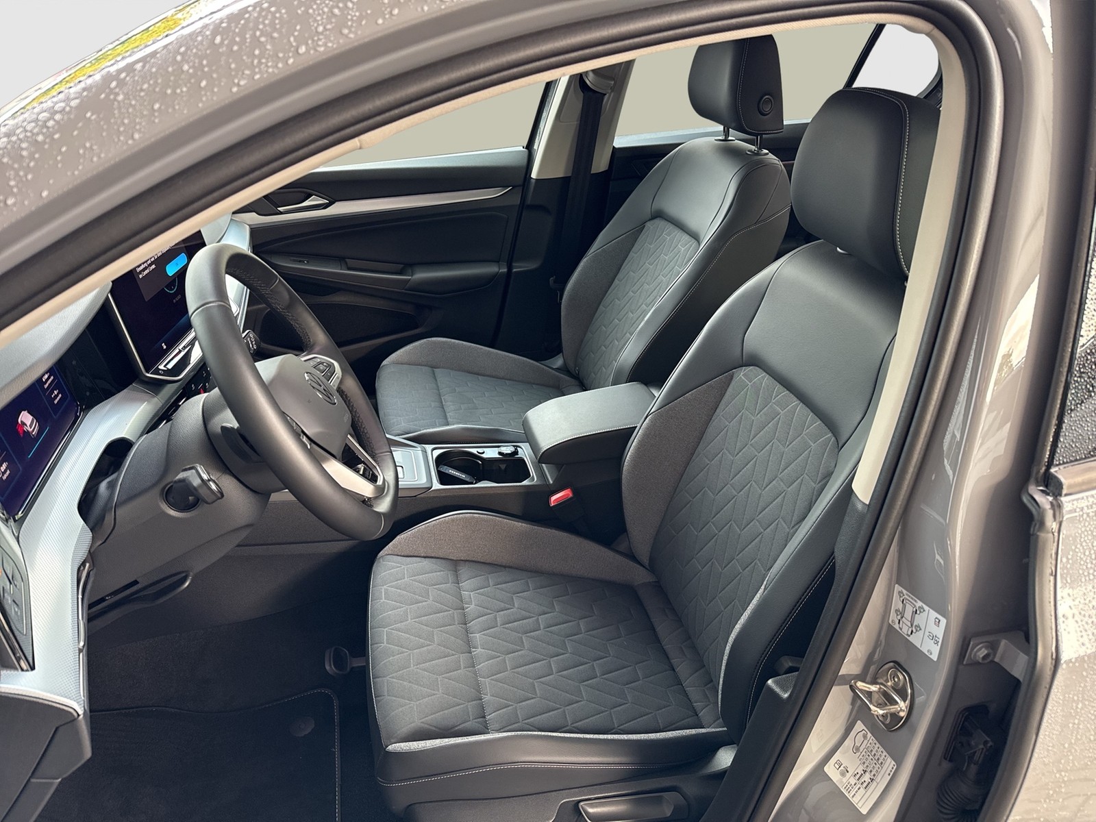 Volkswagen Golf VIII 1.5 HYBRID GOAL FACELIFT ACC LM17