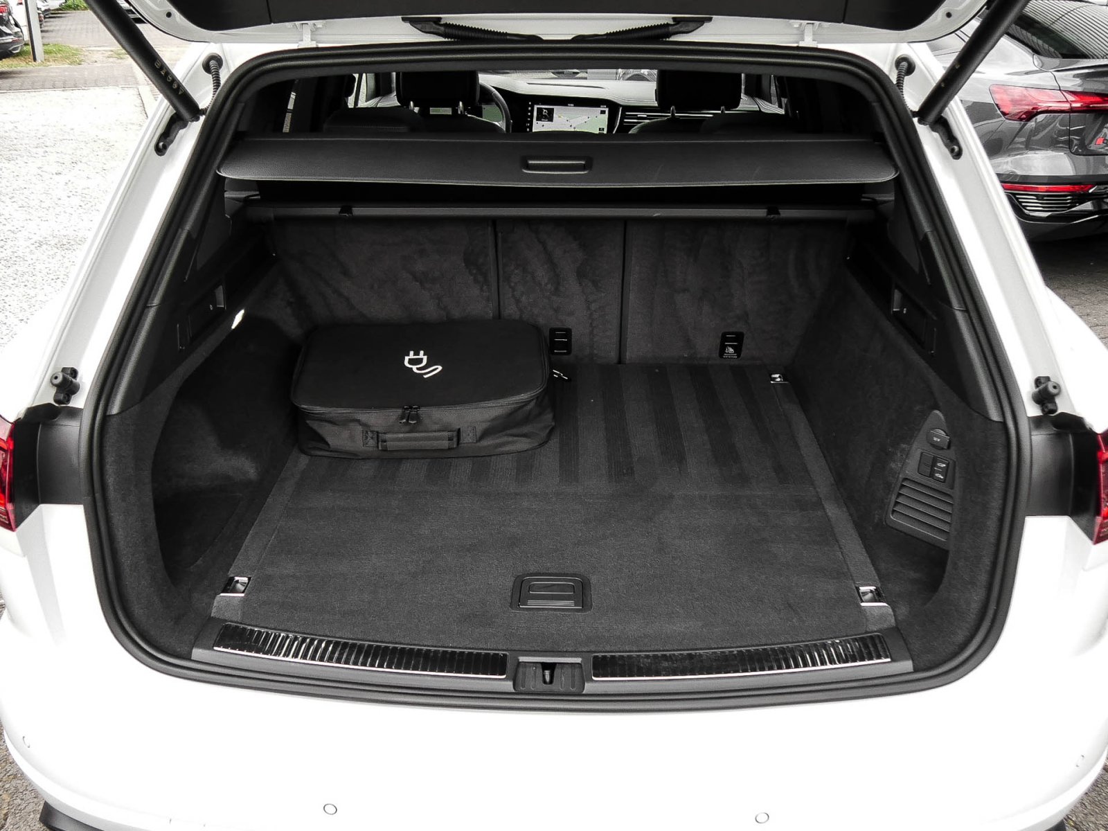 Volkswagen Touareg HYBRID ELEGANCE NEUESMODELL PANO CAM 21Z