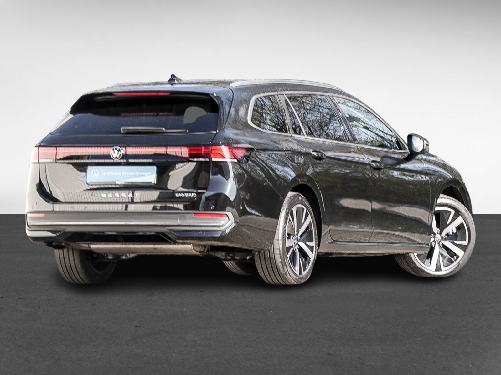 Volkswagen Passat Variant 1.5 HYBRID BUSINESS AHK CAM LM18