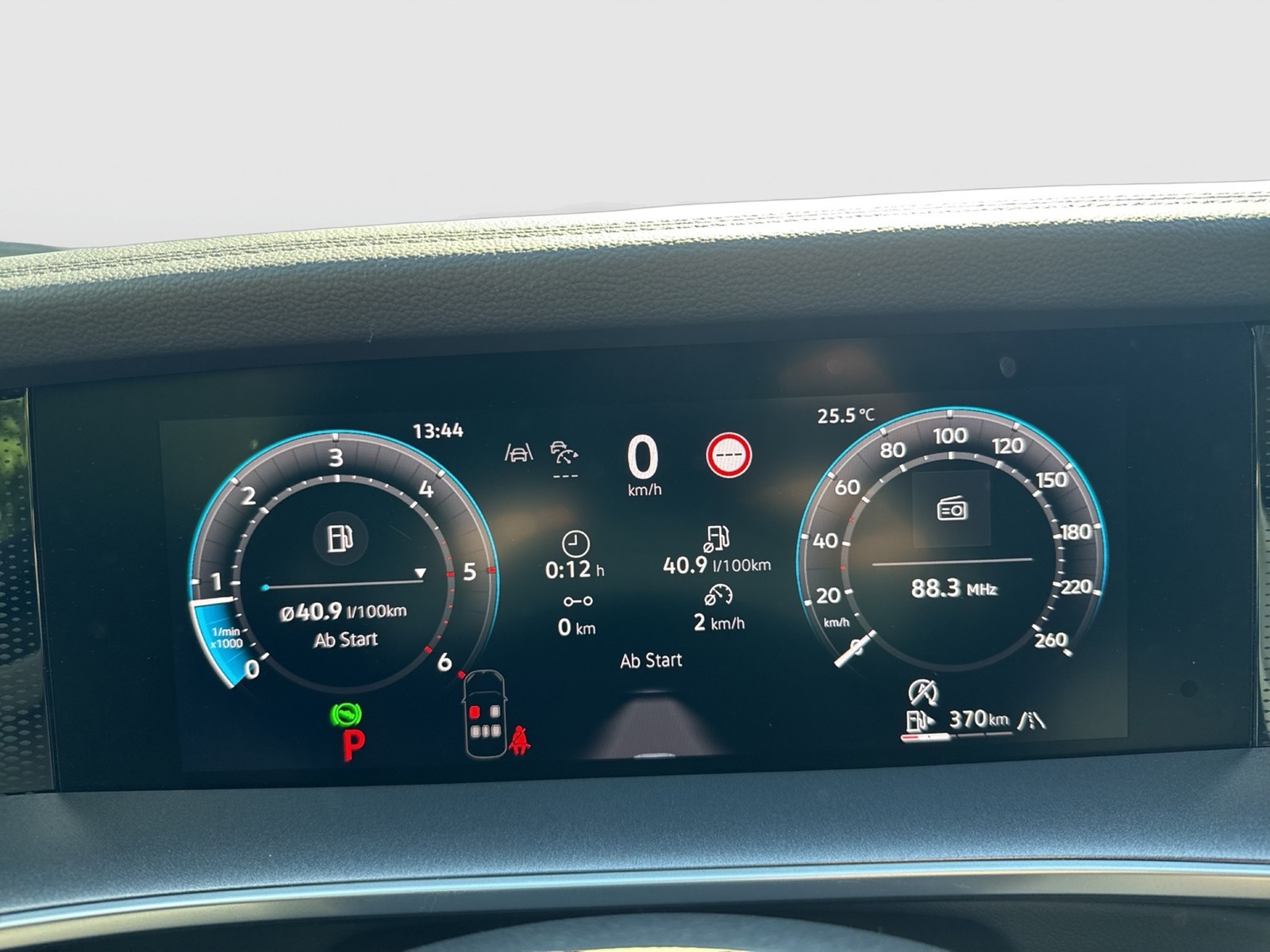 Volkswagen Tayron 2.0 LIFE 4X4 AHK CAM ACC LM18 NAVI SITZHZ