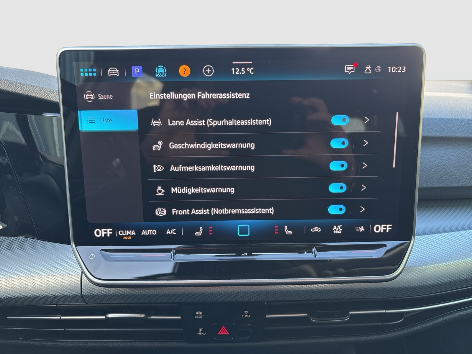 Volkswagen Golf Variant VIII 1.5 eTSI ENERGY CAM ACC NAVI