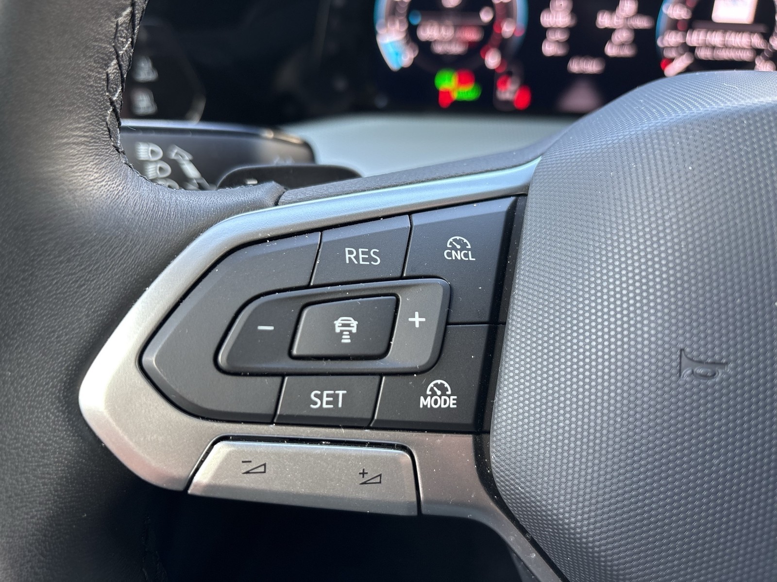 Volkswagen Golf Variant VIII 1.5 eTSI ENERGY CAM ACC NAVI