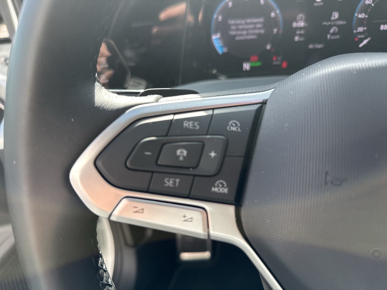 Volkswagen Golf Variant VIII 1.5 eTSI ENERGY HARMAN KARDON
