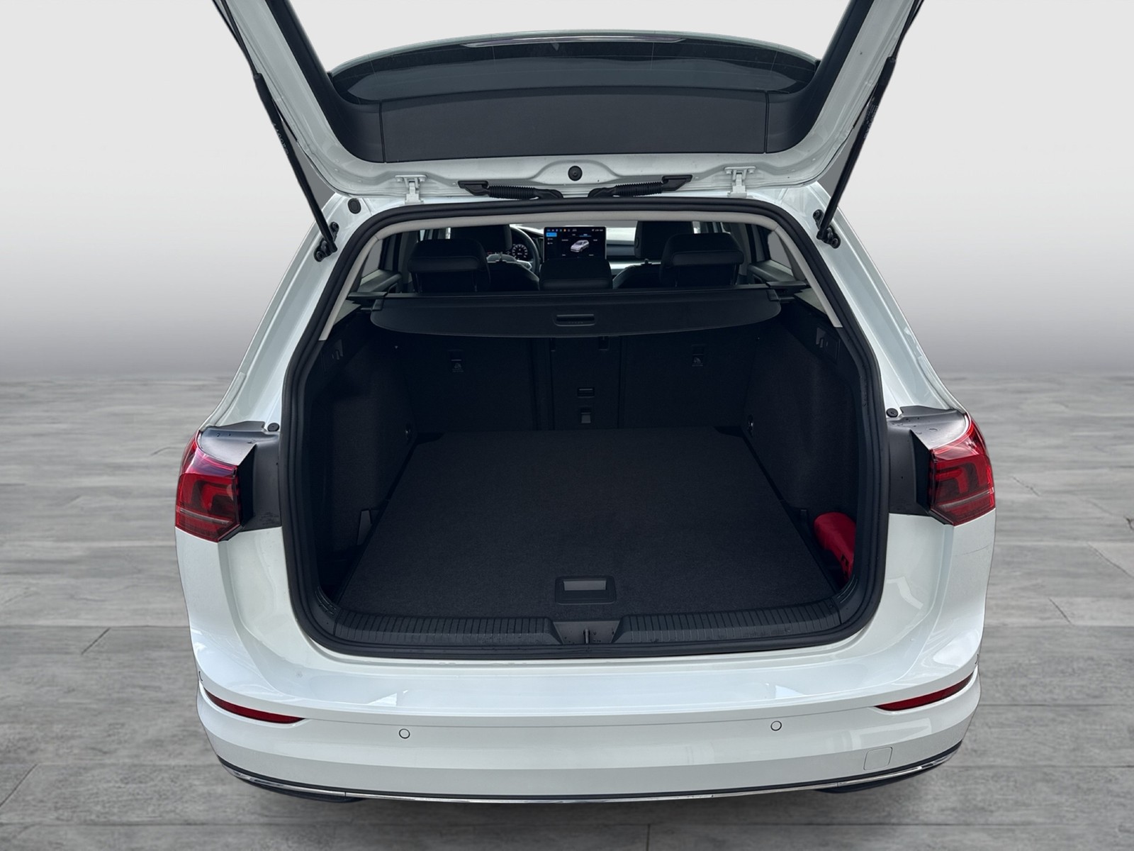 Volkswagen Golf Variant VIII 1.5 eTSI ENERGY HARMAN KARDON