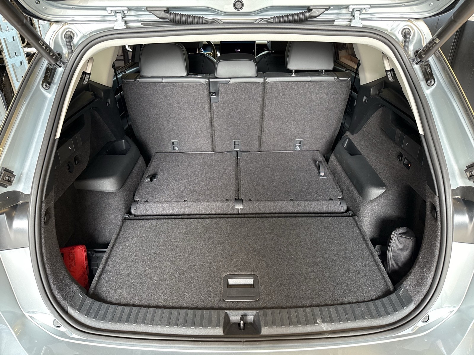 Volkswagen Tayron 1.5 eTSI ELEGANCE 7SITZE AHK 360°CAM ACC