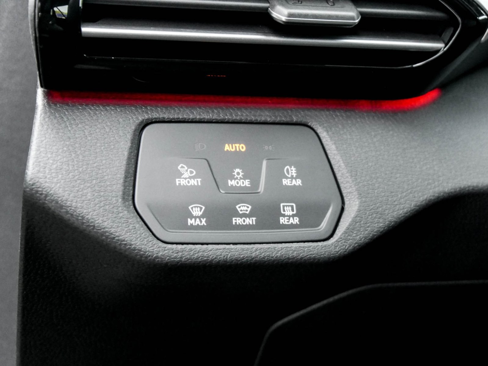 Volkswagen ID.4 PRO 4X4 WÄRMEPUMPE AHK CAM ACC LM21 NAVI