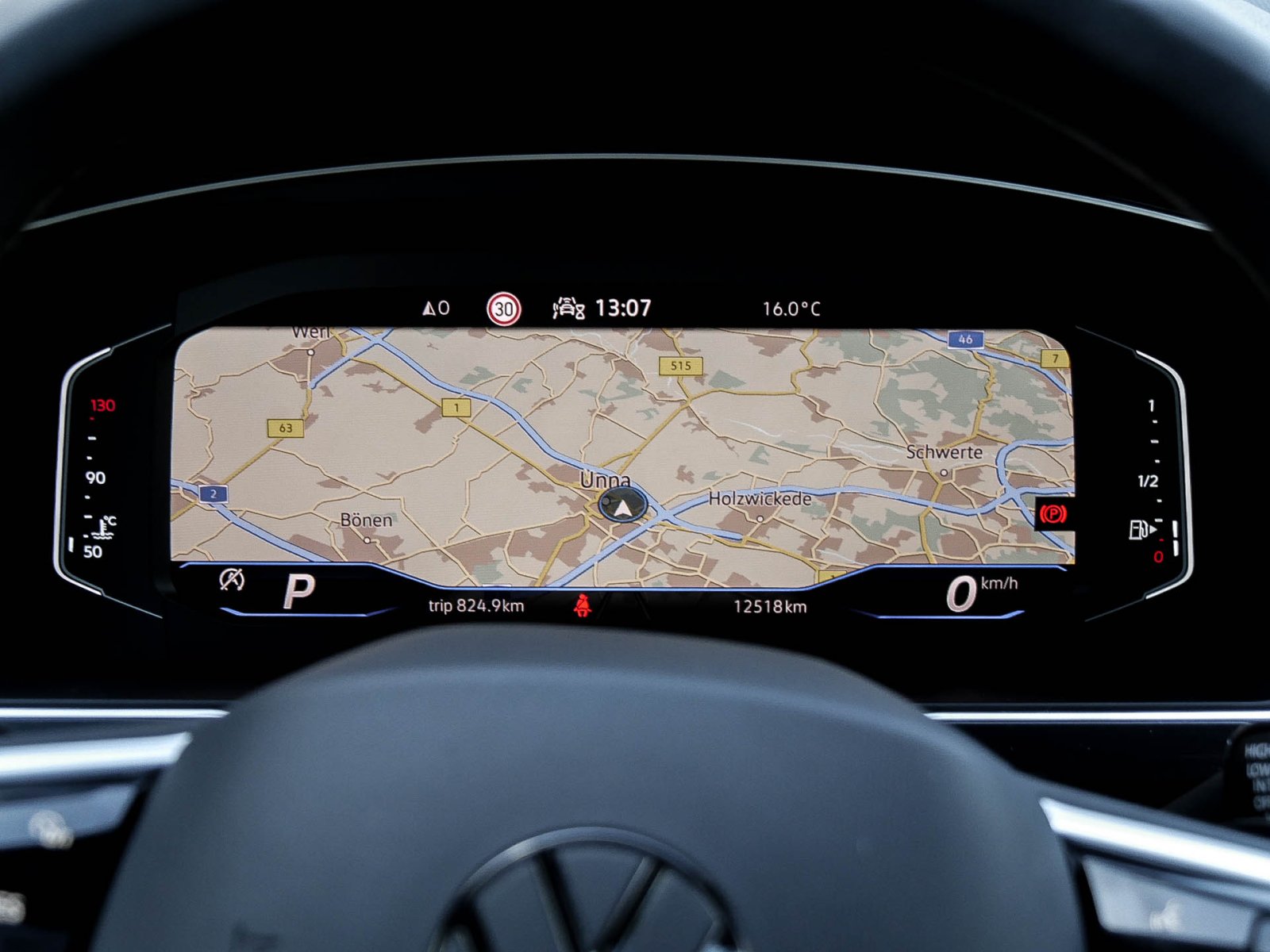 Volkswagen Tiguan 2.0 R-LINE STANDHZ. PANO AHK 360°CAM LM19