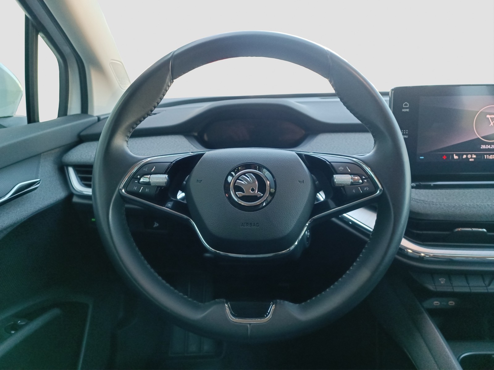 Skoda Enyaq 50 LOFT NAVI LED SITZHEIZUNG TEMPOMAT DAB