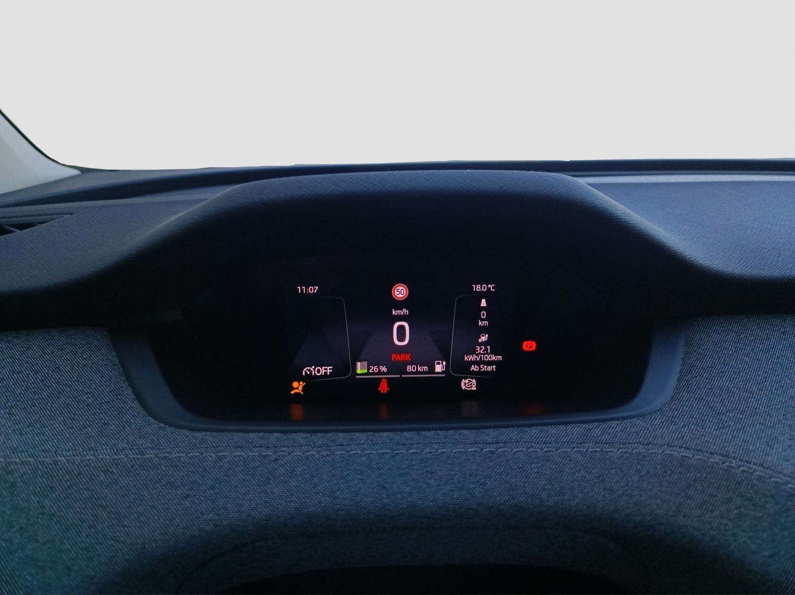 Skoda Enyaq 50 LOFT NAVI LED SITZHEIZUNG TEMPOMAT DAB