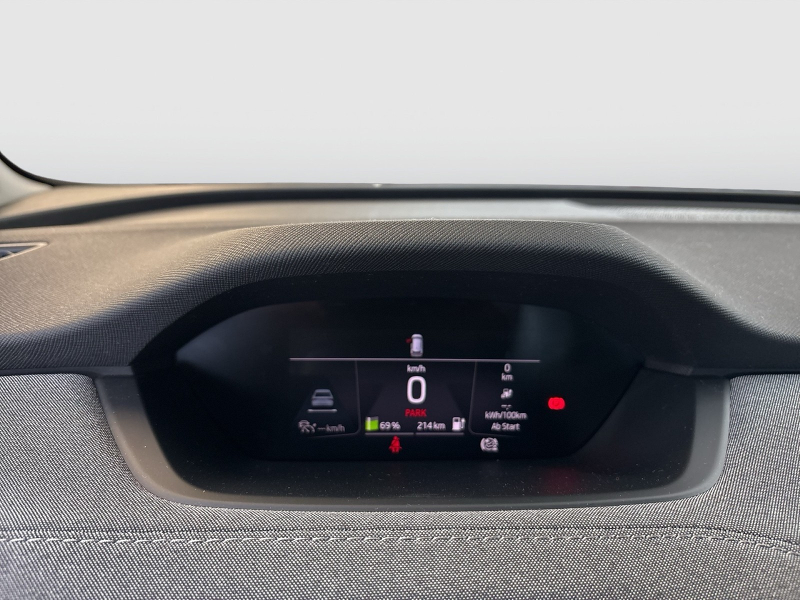 Skoda Enyaq 50 LOFT CAM LM19 NAVI KEYLESS-GO EINPARKH.