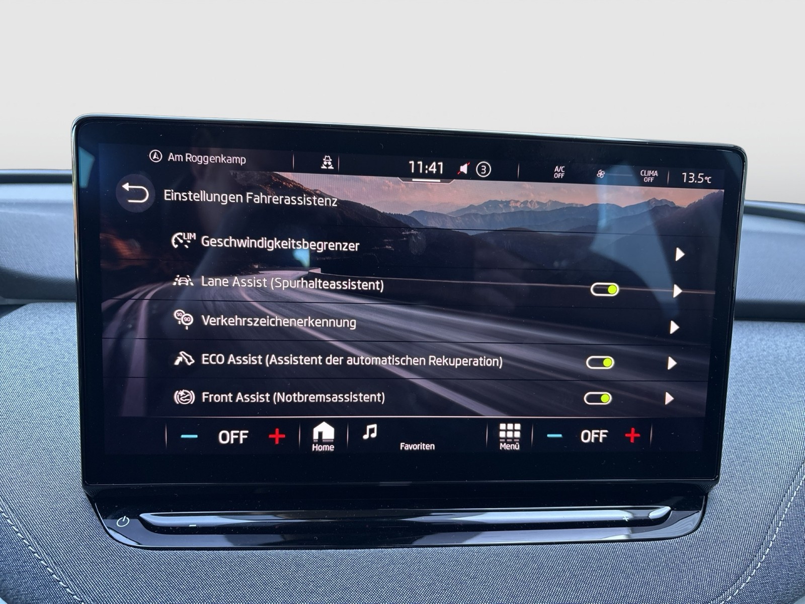 Skoda Enyaq 50 LOFT CAM LM19 NAVI KEYLESS-GO EINPARKH.