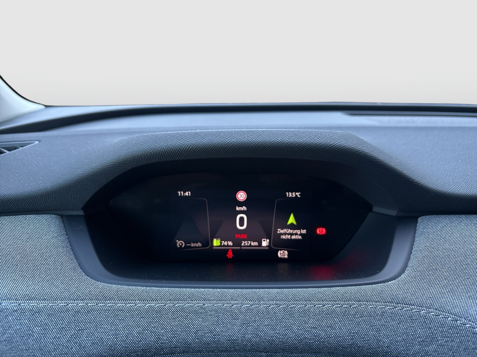 Skoda Enyaq 50 LOFT CAM LM19 NAVI KEYLESS-GO EINPARKH.