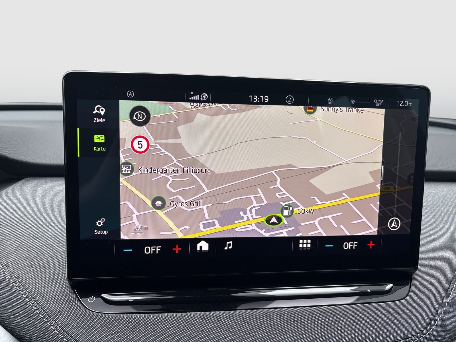 Skoda Enyaq 50 LOFT CAM LM19 NAVI KEYLESS-GO EINPARKH.