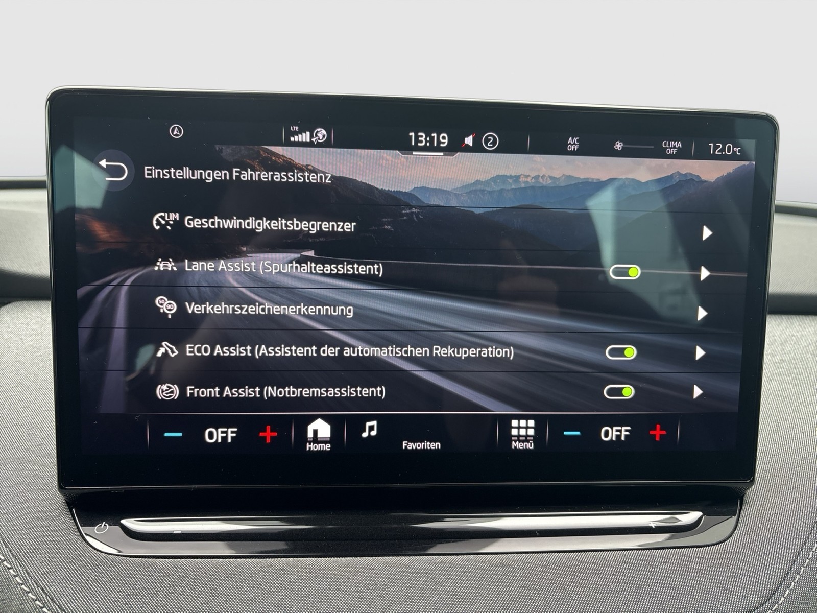 Skoda Enyaq 50 LOFT CAM LM19 NAVI KEYLESS-GO EINPARKH.