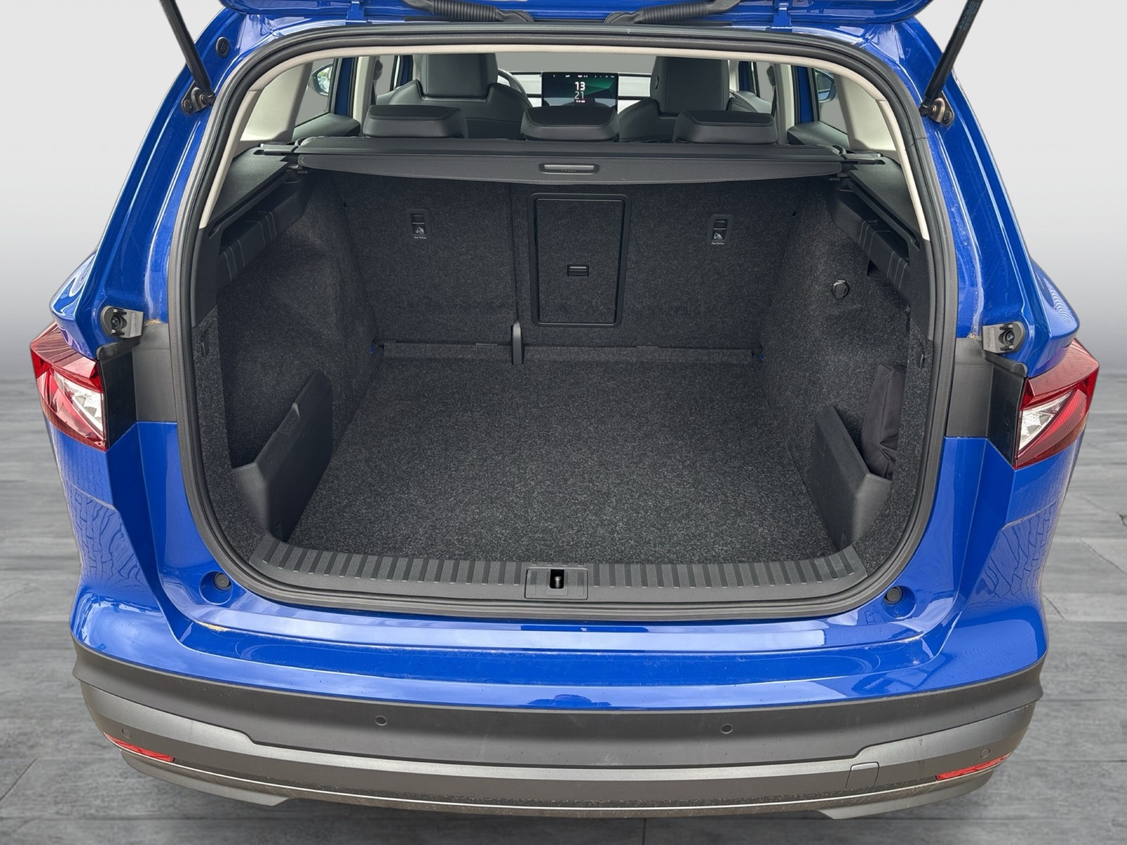 Skoda Enyaq 50 LOFT CAM LM19 NAVI KEYLESS-GO EINPARKH.