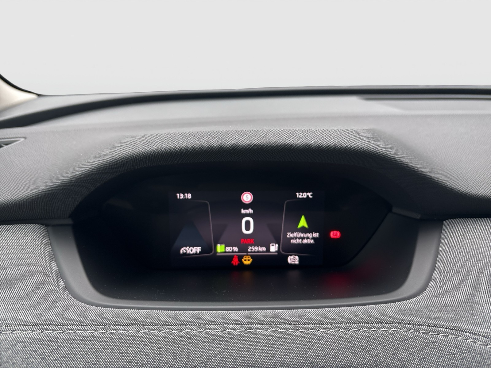 Skoda Enyaq 50 LOFT CAM LM19 NAVI KEYLESS-GO EINPARKH.