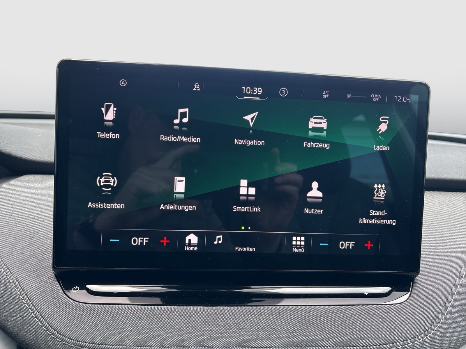 Skoda Enyaq 50 LOFT CAM LM19 NAVI KEYLESS-GO EINPARKH.