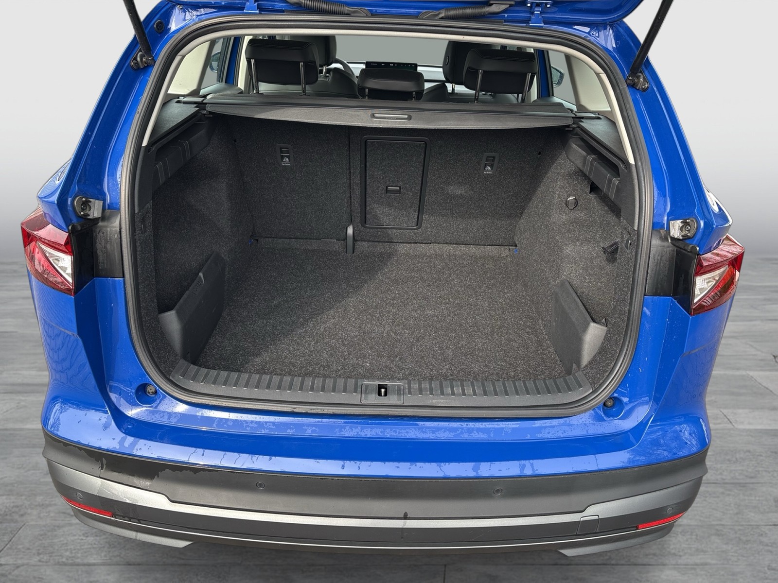 Skoda Enyaq 50 LOFT CAM LM19 NAVI KEYLESS-GO EINPARKH.