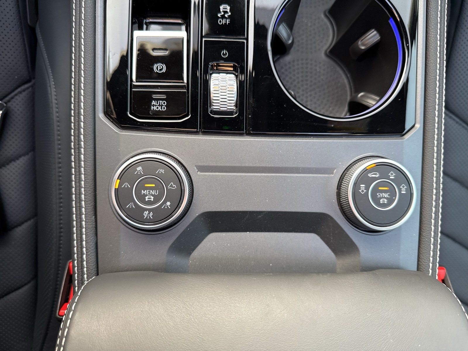 Volkswagen Touareg V6 TDI R-LINE BLACKSTYLE DYNAUDIO LM22 PANO