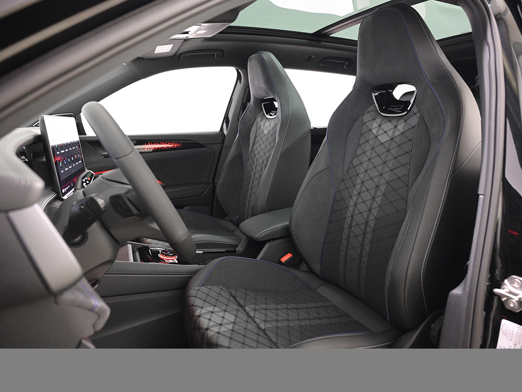 Volkswagen Tayron eHYBRID R-LINE PANO AHK BLACKSTYLE 360CAM