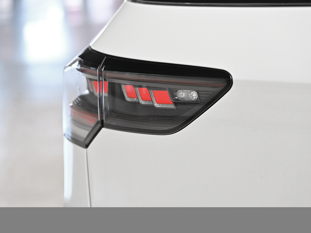 Volkswagen Golf 1.5 R-LINE DSG