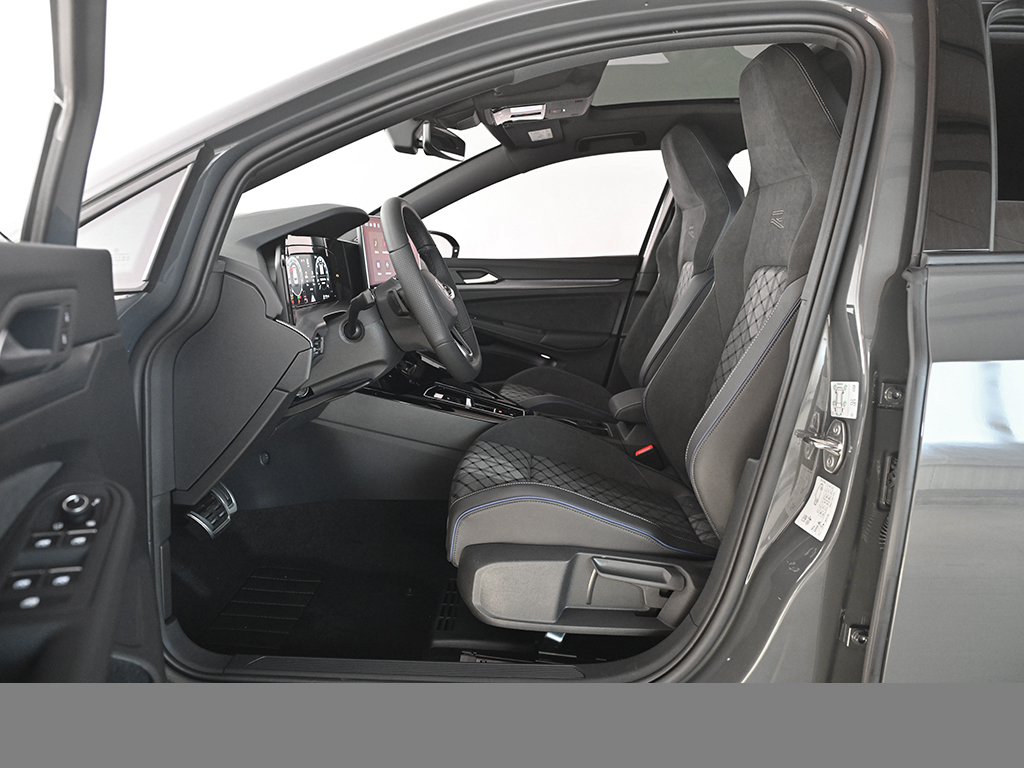 Volkswagen Golf 1.5 R-LINE DSG
