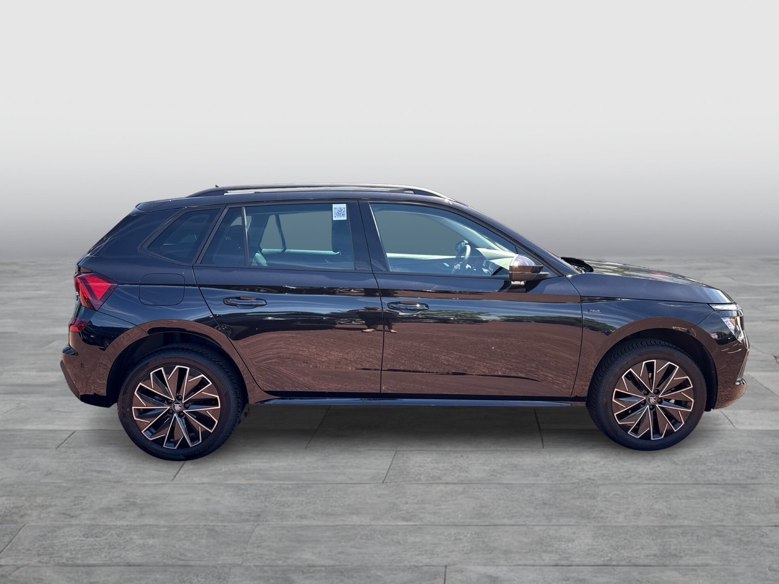 Skoda Kamiq 1.5 TOUR BLACKPACKAGE CAM ACC MATRIX NAVI