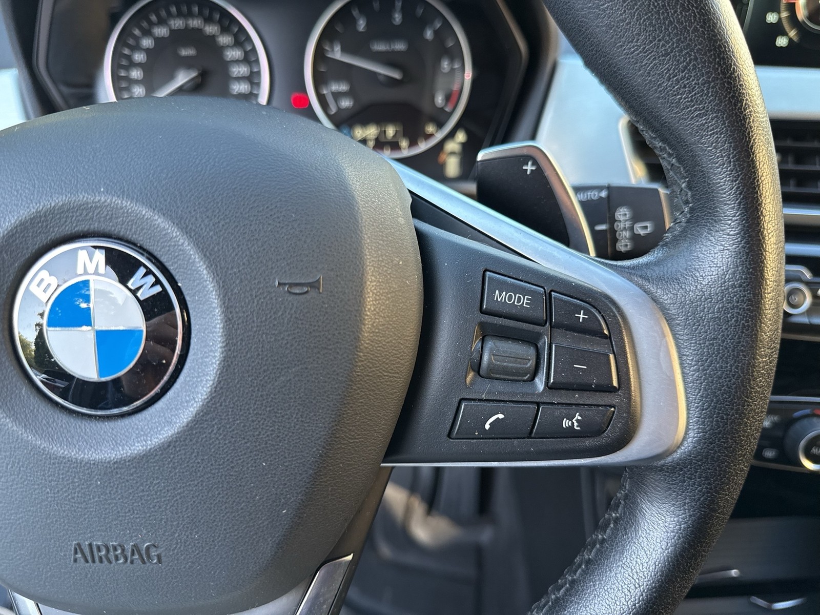 BMW X1 20 d SPORT LINE 4X4 AHK CAM LM18 HEAD-UP NAVI