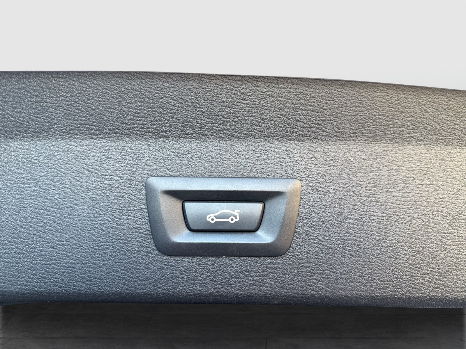 BMW X1 20 d SPORT LINE 4X4 AHK CAM LM18 HEAD-UP NAVI