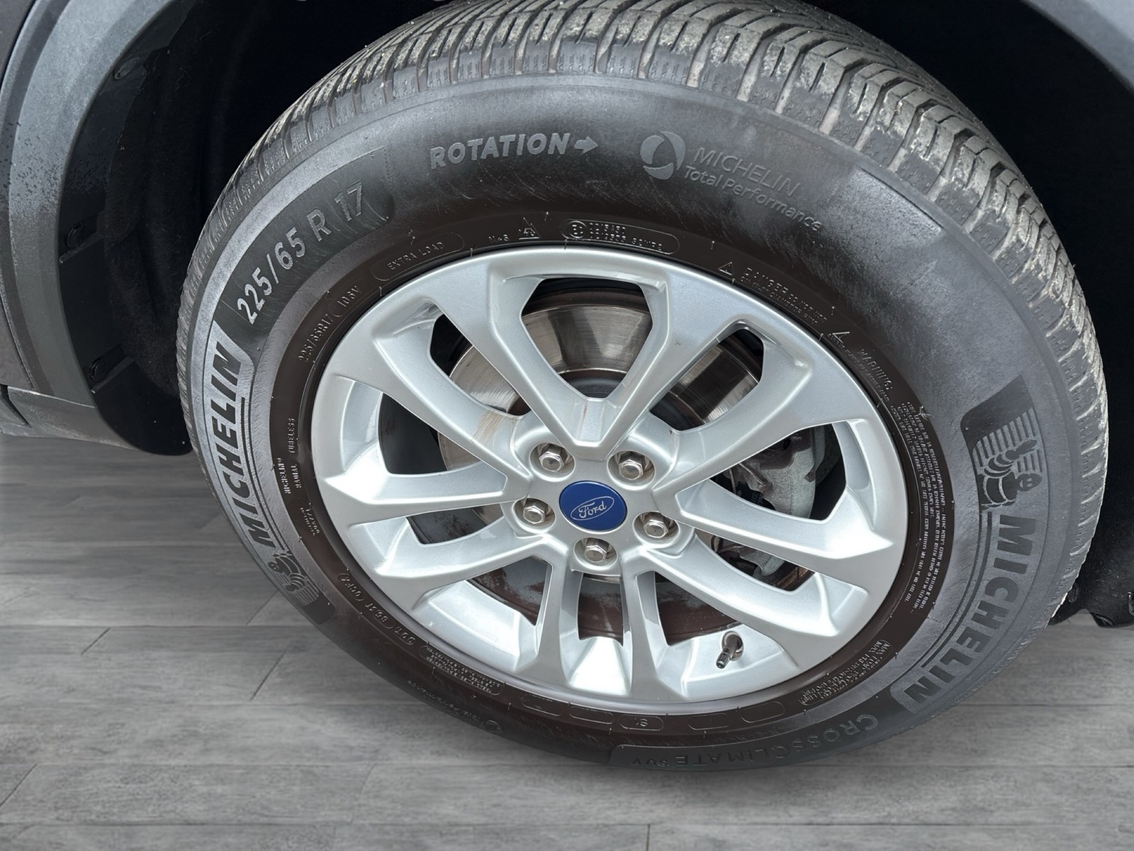 Ford Kuga 1.5 TITANIUM X B&O KAMERA HEADUP NAVI SITZHZ
