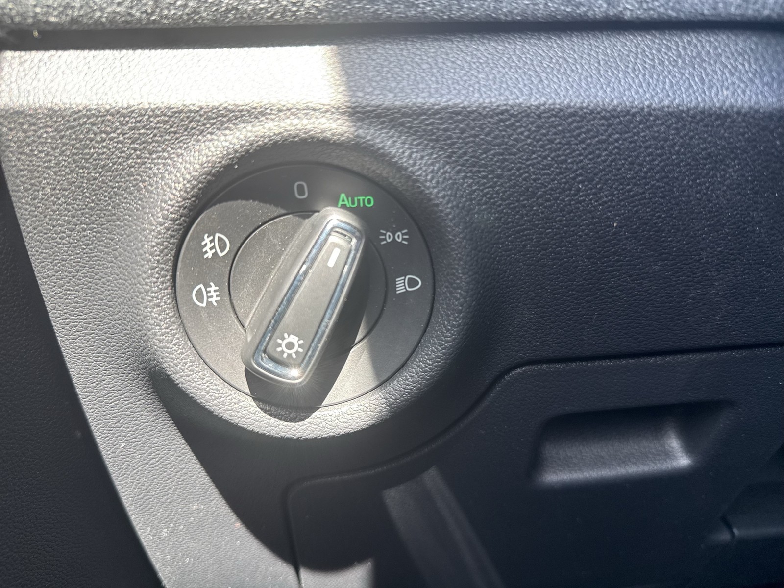 Skoda Kamiq 1.5 TOUR BLACKPACKAGE CAM ACC MATRIX NAVI