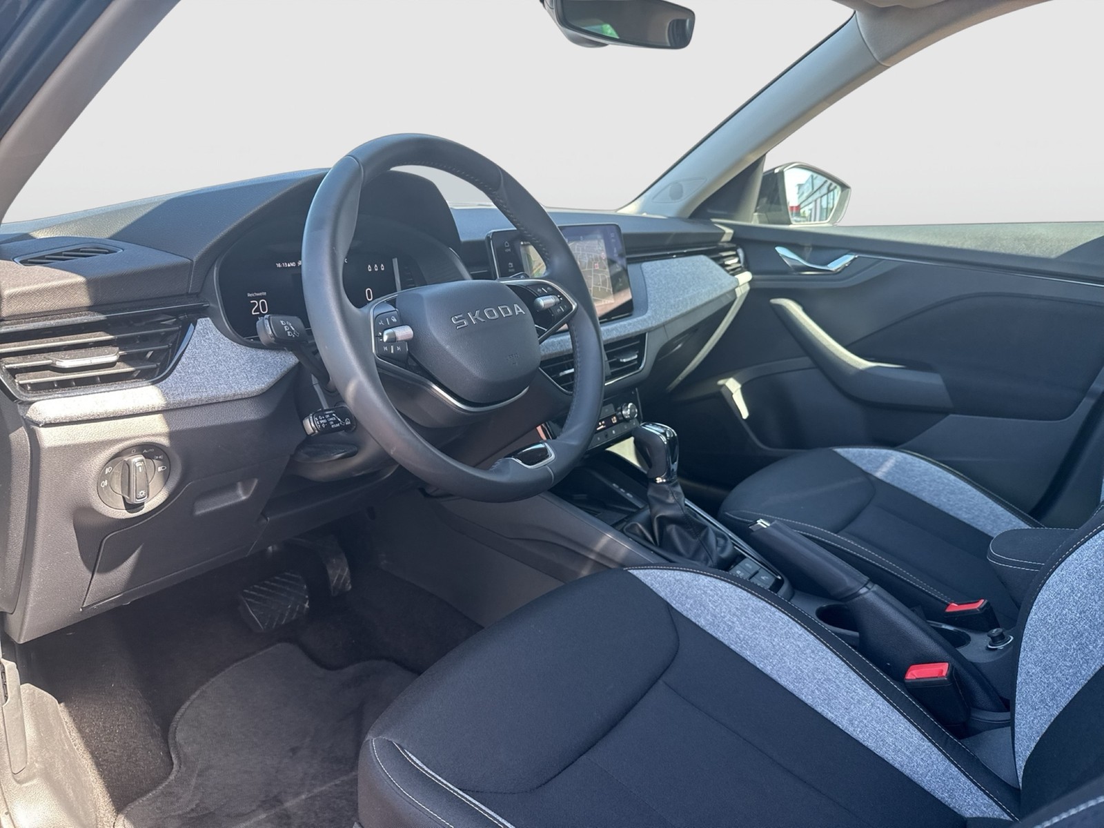 Skoda Kamiq 1.5 TOUR BLACKPACKAGE CAM ACC MATRIX NAVI