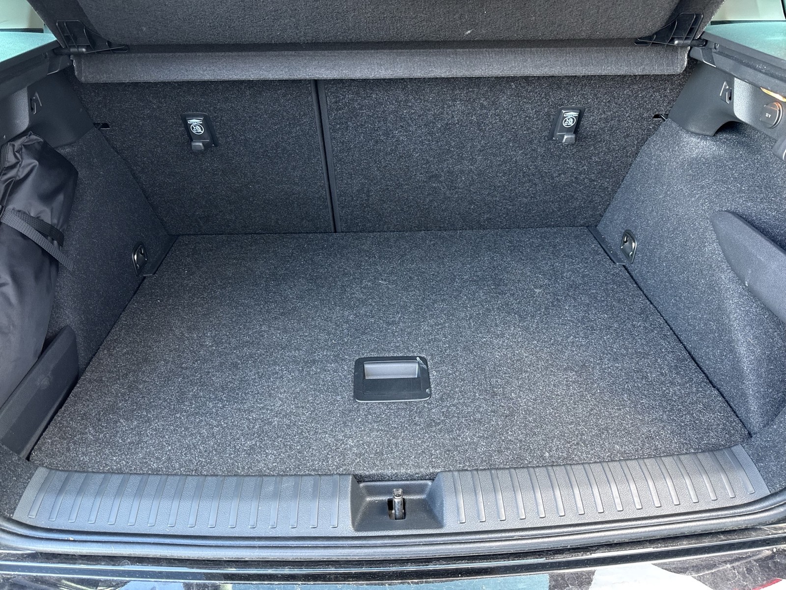 Skoda Kamiq 1.5 TOUR BLACKPACKAGE CAM ACC MATRIX NAVI