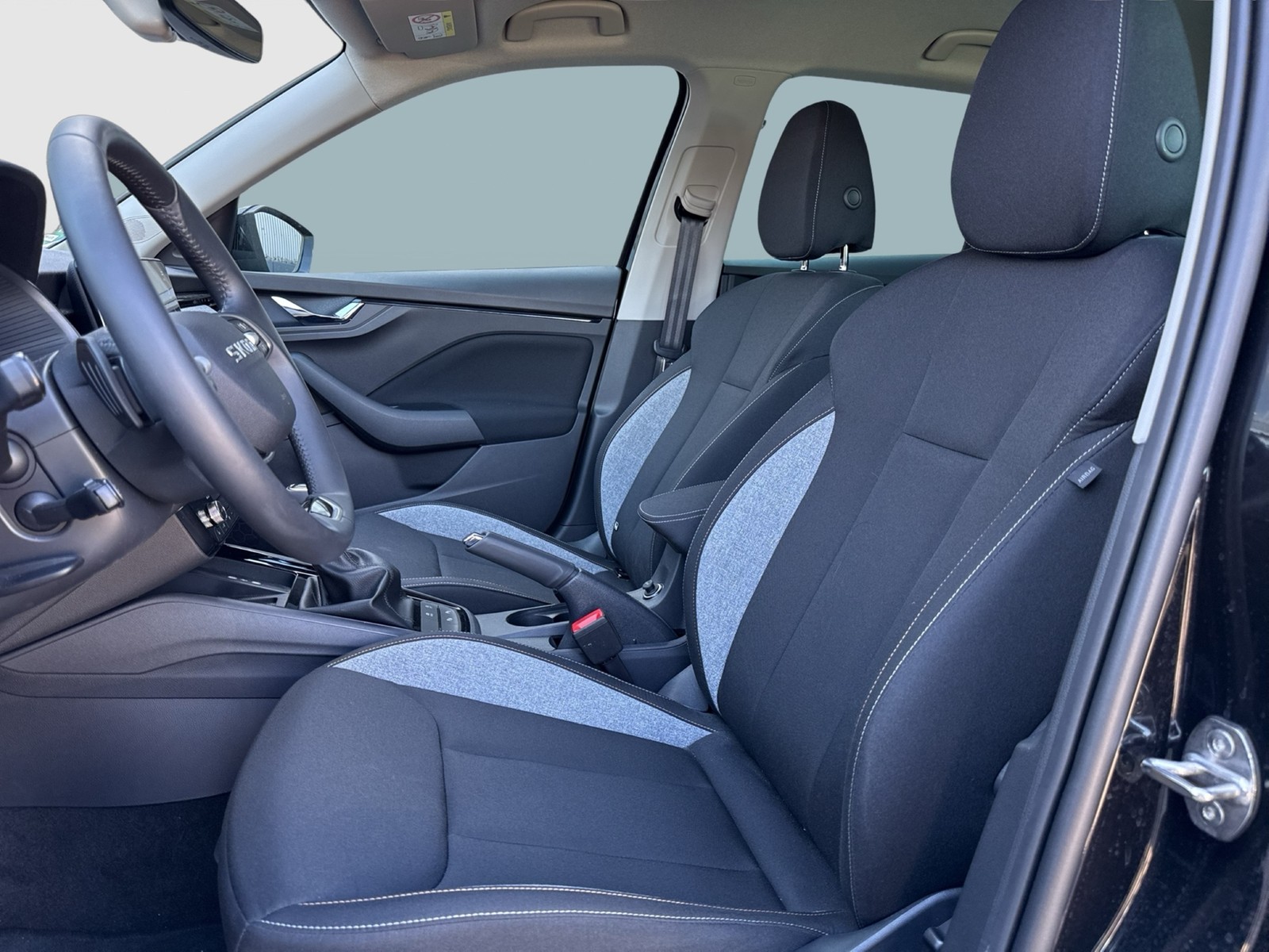 Skoda Kamiq 1.5 TOUR BLACKPACKAGE CAM ACC MATRIX NAVI