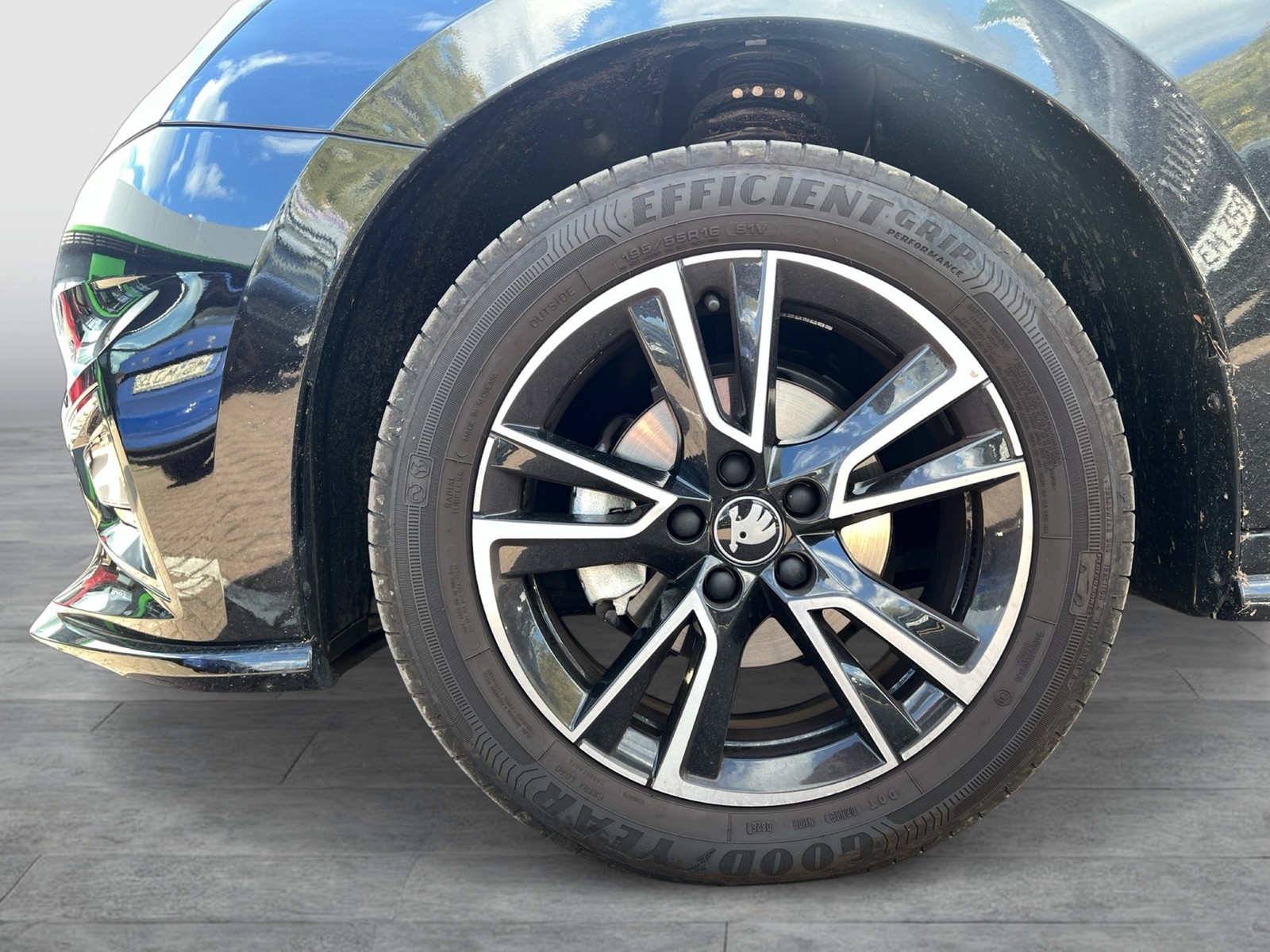 Skoda Fabia 1.0 MONTE CARLO CAM NAVI ALU SITZHEIZUNG