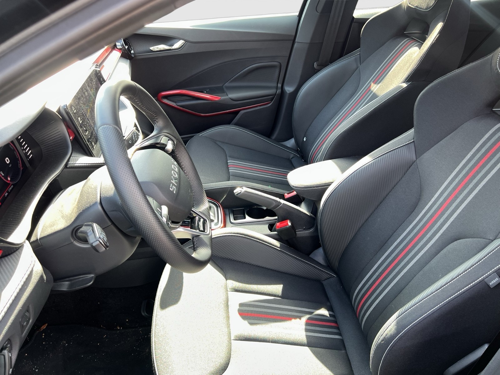 Skoda Fabia 1.0 MONTE CARLO CAM NAVI ALU SITZHEIZUNG