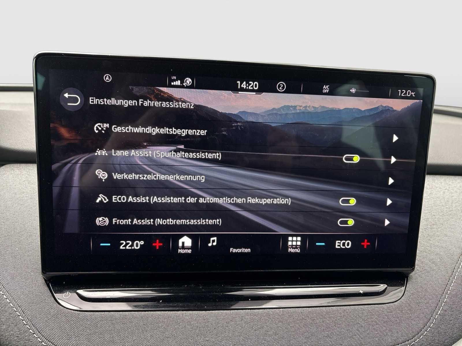 Skoda Enyaq 50 LOFT CAM LM19 NAVI KEYLESS-GO EINPARKH.