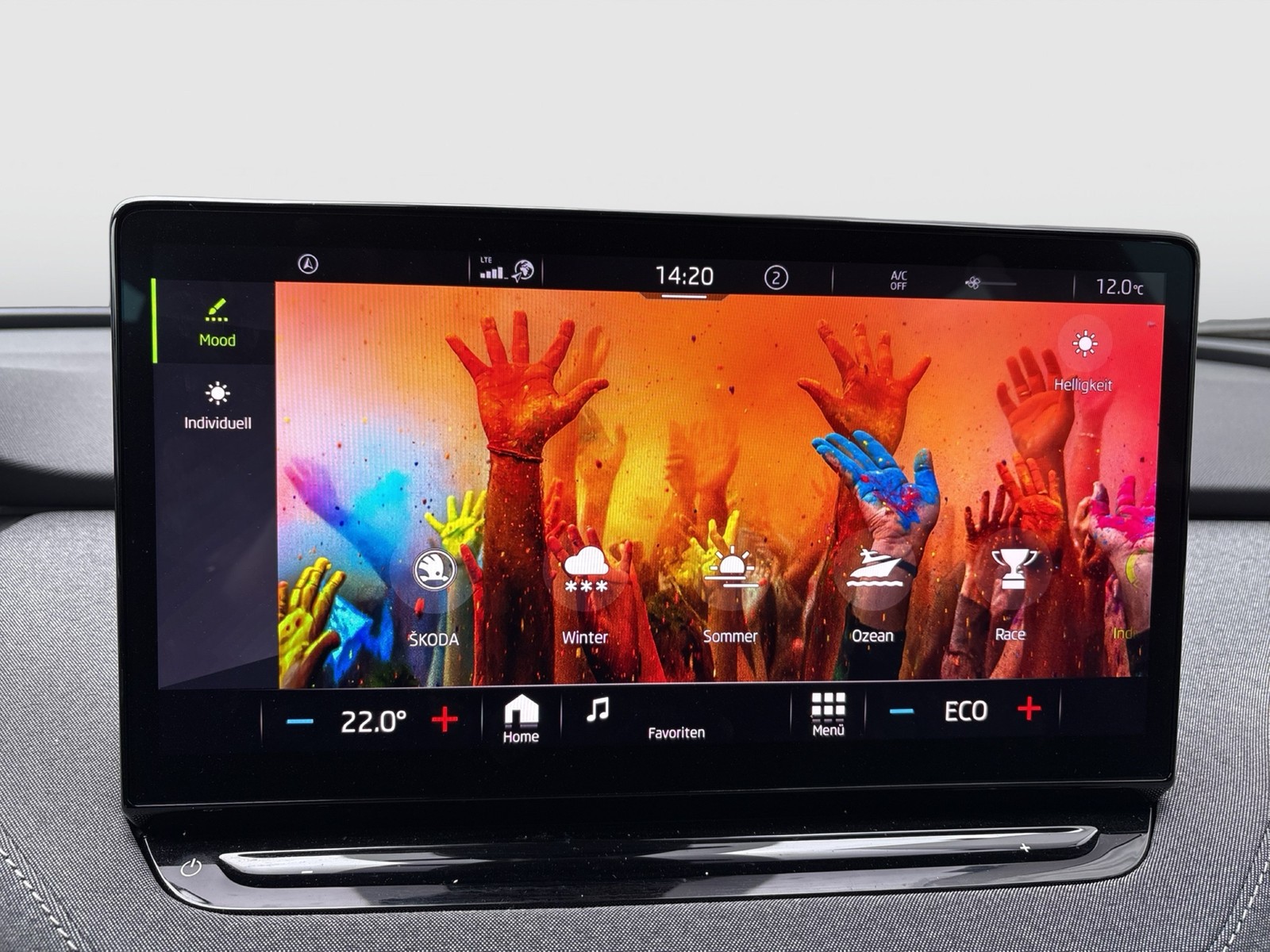 Skoda Enyaq 50 LOFT CAM LM19 NAVI KEYLESS-GO EINPARKH.