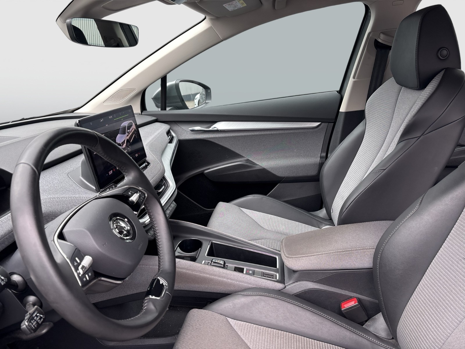 Skoda Enyaq 50 LOFT CAM LM19 NAVI KEYLESS-GO EINPARKH.