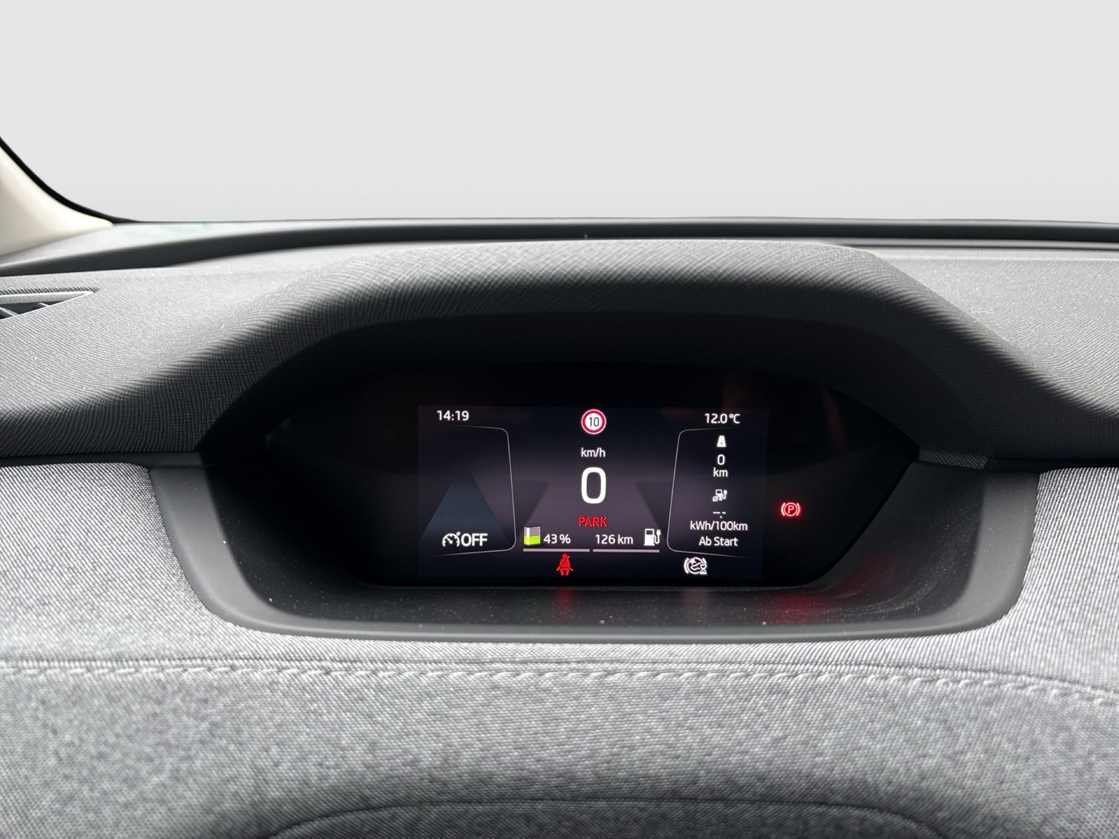 Skoda Enyaq 50 LOFT CAM LM19 NAVI KEYLESS-GO EINPARKH.