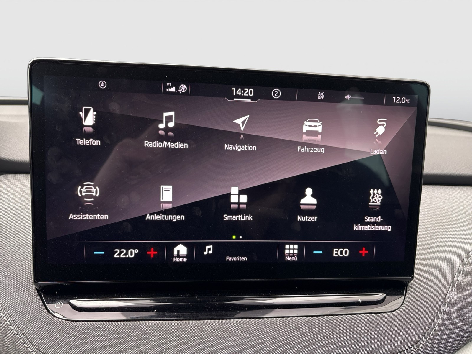 Skoda Enyaq 50 LOFT CAM LM19 NAVI KEYLESS-GO EINPARKH.