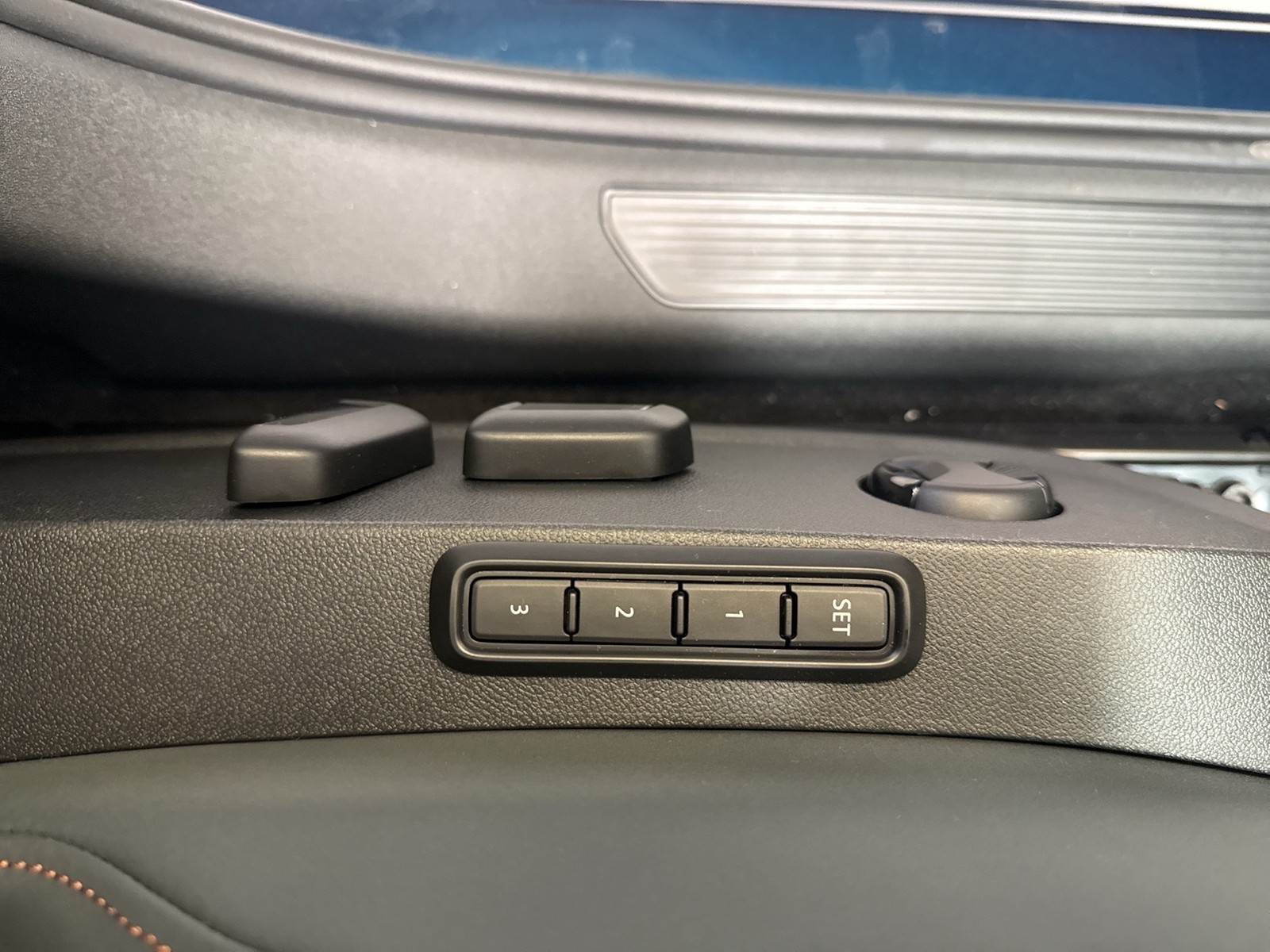 Cupra Born VZ WÄRMEPUMPE PANO 360°CAM ACC LM20 NAVI