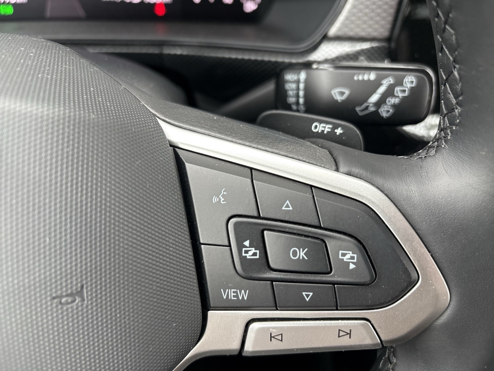 Volkswagen T-Cross 1.5 LIFE CAM ACC NAVI ALU CARPLAY SITZHZ