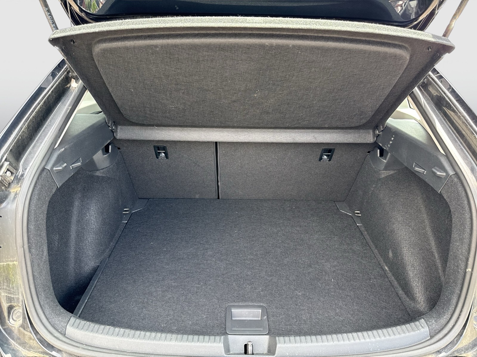 Volkswagen Taigo 1.0 LIFE ACC CARPLAY ALU SITZHEIZUNG