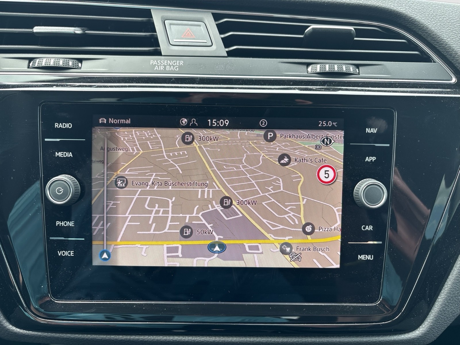 Volkswagen Touran 2.0 HIGHLINE AHK CAM ACC LM17 EKLAPPE NAVI