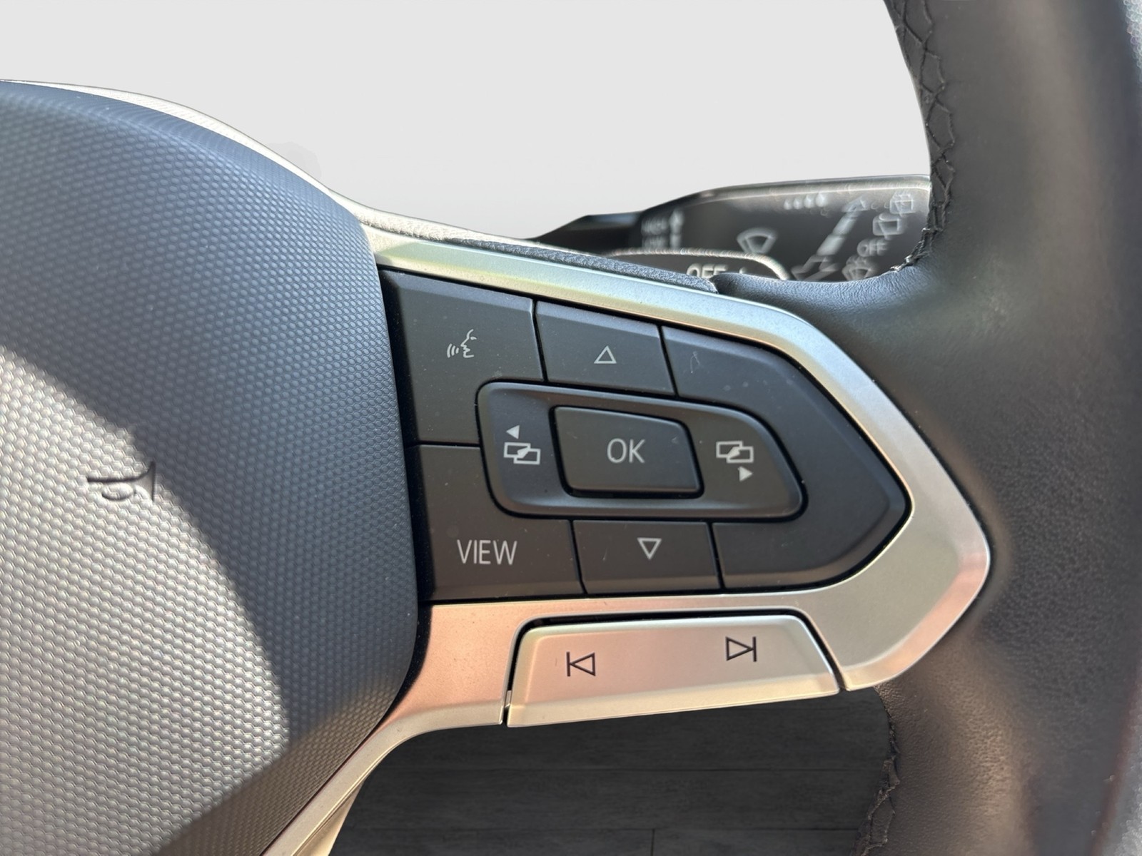 Volkswagen Passat Variant 1.5 BUSINESS KAMERA ACC NAVI CARPLAY
