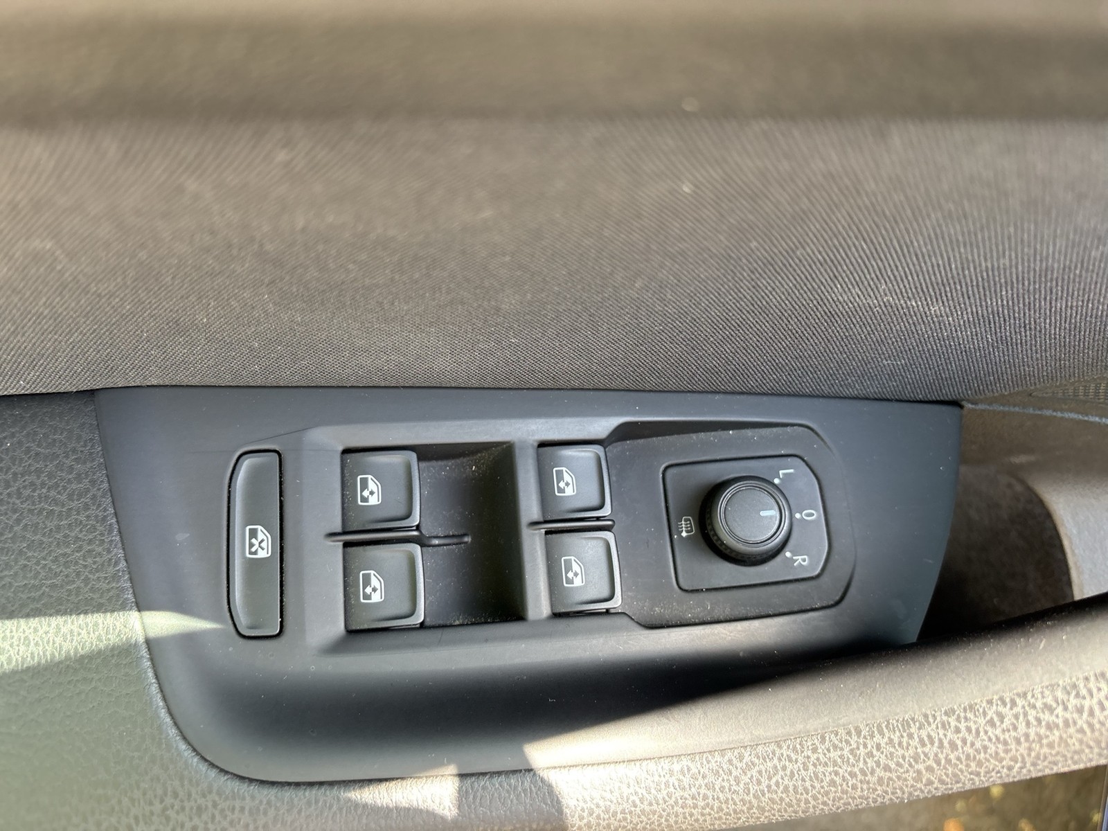 Volkswagen Passat Variant 1.5 BUSINESS KAMERA ACC NAVI CARPLAY